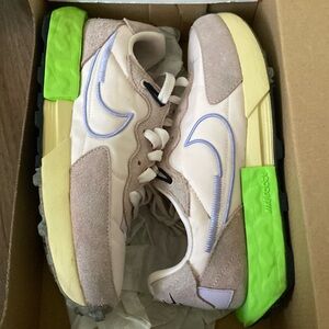 Fontana Waffle Nike Slightly Worn Sneakers Women's